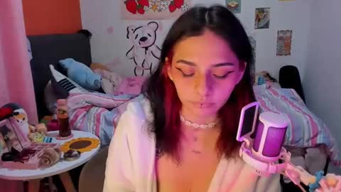 Snapshot of _dayanne_ chatting on 12/03/24, 01:41 Pao online show from 12/03/24, 01:41