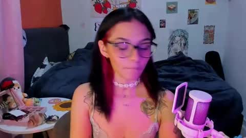 Snapshot of _dayanne_ chatting on 12/05/24, 01:58 Pao online show from 12/05/24, 01:58