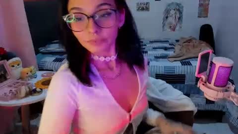 Snapshot of _dayanne_ chatting on 12/06/24, 01:51 Pao online show from 12/06/24, 01:51