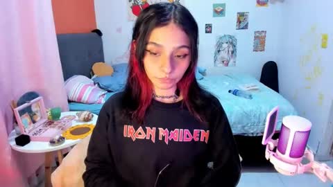 Snapshot of _dayanne_ chatting on 12/31/24, 03:12 Pao online show from 12/31/24, 03:12