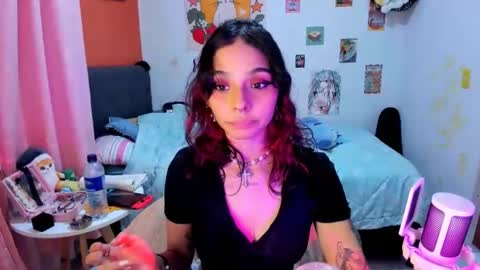 Snapshot of _dayanne_ chatting on 01/02/25, 01:38 Pao online show from 01/02/25, 01:38