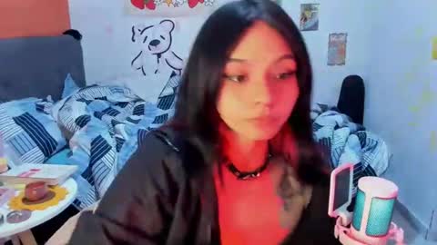 Snapshot of _dayanne_ chatting on 01/27/25, 02:53 Pao online show from 01/27/25, 02:53