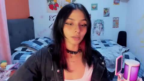 Snapshot of _dayanne_ chatting on 02/04/25, 02:49 Pao online show from 02/04/25, 02:49