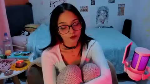 Snapshot of _dayanne_ chatting on 02/12/25, 03:51 Pao online show from 02/12/25, 03:51