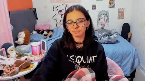 Snapshot of _dayanne_ chatting on 09/24/25, 02:48 Pao online show from 09/24/25, 02:48