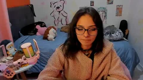 Snapshot of _dayanne_ chatting on 09/25/25, 04:38 Pao online show from 09/25/25, 04:38