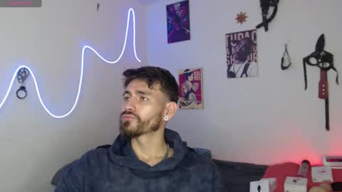 Snapshot of _delacruz911_ chatting on 12/11/24, 04:31 delacruz online show from 12/11/24, 04:31