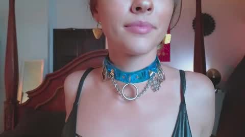 DemiDee online show from 02/10/25, 02:16