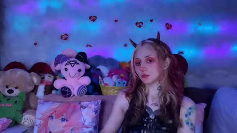 Kate online show from 04/15/26, 07:58