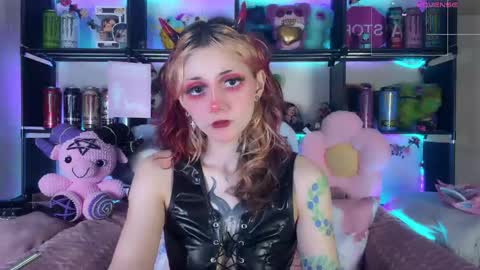 Snapshot of _devilbaby chatting on 06/07/26, 09:07 Kate online show from 06/07/26, 09:07