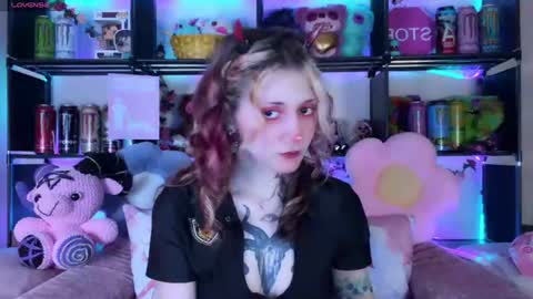 Snapshot of _devilbaby chatting on 06/25/26, 06:45 Kate online show from 06/25/26, 06:45