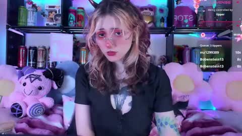 Snapshot of _devilbaby chatting on 07/14/26, 02:05 Kate online show from 07/14/26, 02:05