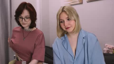 Snapshot of _dewpoint_ chatting on 10/26/25, 09:53 Ri online show from 10/26/25, 09:53