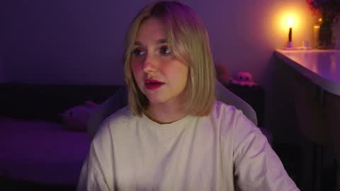 Snapshot of _dewpoint_ chatting on 11/02/25, 04:20 Ri online show from 11/02/25, 04:20