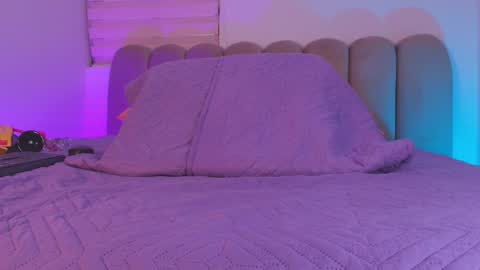 Dione online show from 11/29/25, 07:17