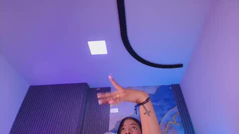 Dione online show from 03/27/26, 07:35