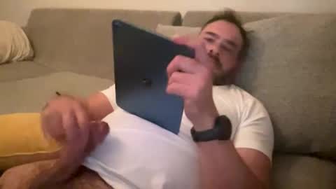 Snapshot of _direwolf_ chatting on 04/16/26, 05:08 _direwolf_ online show from 04/16/26, 05:08