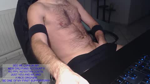 Snapshot of _dmc chatting on 11/03/25, 08:54 _dmc online show from 11/03/25, 08:54