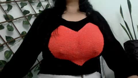 Dannia online show from 01/12/25, 01:05