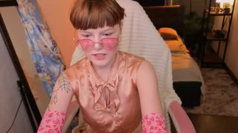 Luna    online show from 02/27/26, 01:00