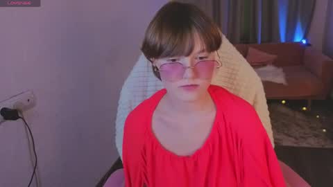 Luna    online show from 04/05/26, 01:41