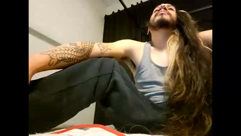 Snapshot of _drew__ chatting on 11/15/25, 02:20 _drew__ online show from 11/15/25, 02:20