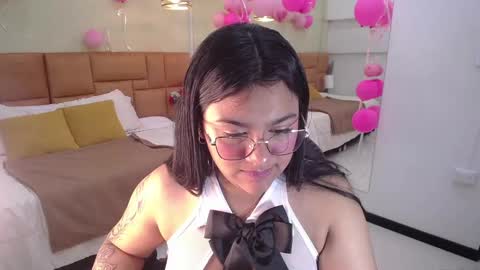 Snapshot of _dulcinea_1 chatting on 02/08/25, 09:35 Dulcinea online show from 02/08/25, 09:35