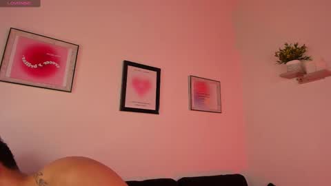 Snapshot of _e_m_m_a_1 chatting on 02/27/25, 02:32 Emma and Tonny online show from 02/27/25, 02:32