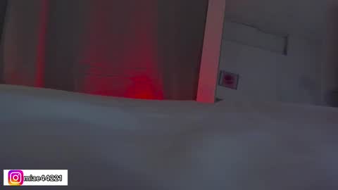 Snapshot of _e_m_m_a_1 chatting on 09/20/25, 02:07 Emma and Tonny online show from 09/20/25, 02:07