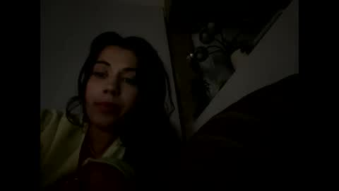 Snapshot of _elena_barra chatting on 03/02/25, 02:43 elena barra online show from 03/02/25, 02:43