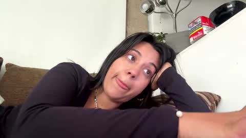 Snapshot of _elena_barra chatting on 04/15/26, 07:26 elena barra online show from 04/15/26, 07:26