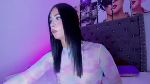 Elettra online show from 02/15/25, 07:50