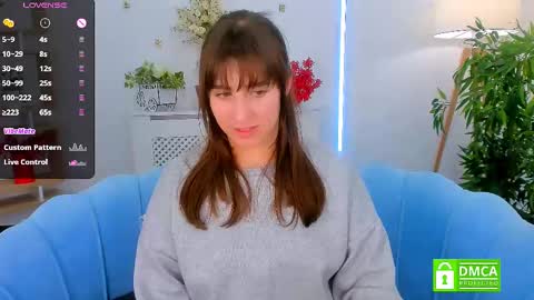 Snapshot of _eliizabeth__ chatting on 02/23/25, 02:29 Lizzy online show from 02/23/25, 02:29