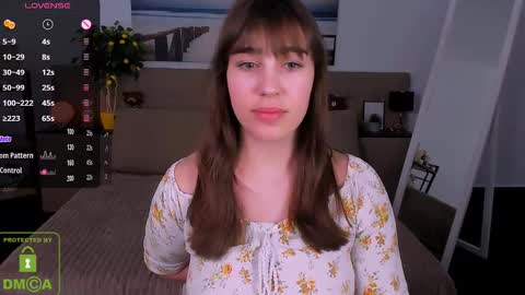 Snapshot of _eliizabeth__ chatting on 02/28/25, 02:20 Lizzy online show from 02/28/25, 02:20