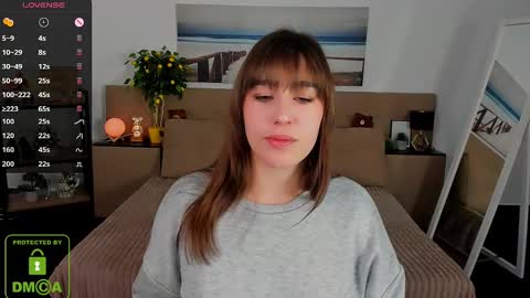 Snapshot of _eliizabeth__ chatting on 03/08/25, 10:24 Lizzy online show from 03/08/25, 10:24