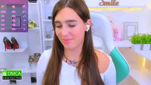 Snapshot of _eliizabeth__ chatting on 09/13/25, 09:58 Lizzy online show from 09/13/25, 09:58