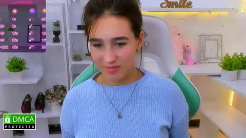 Snapshot of _eliizabeth__ chatting on 09/24/25, 10:13 Lizzy online show from 09/24/25, 10:13