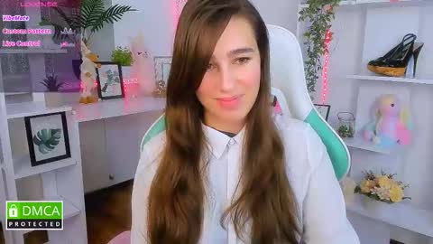 Snapshot of _eliizabeth__ chatting on 10/18/25, 09:37 Lizzy online show from 10/18/25, 09:37