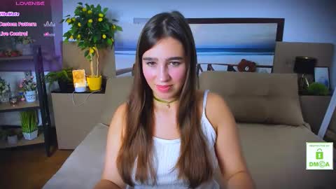 Snapshot of _eliizabeth__ chatting on 10/24/25, 09:55 Lizzy online show from 10/24/25, 09:55