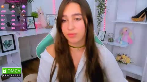 Snapshot of _eliizabeth__ chatting on 10/25/25, 10:15 Lizzy online show from 10/25/25, 10:15