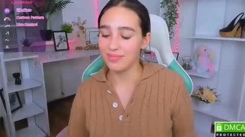 Snapshot of _eliizabeth__ chatting on 11/05/25, 09:48 Lizzy online show from 11/05/25, 09:48