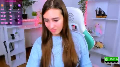 Snapshot of _eliizabeth__ chatting on 11/14/25, 10:51 Lizzy online show from 11/14/25, 10:51