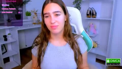 Snapshot of _eliizabeth__ chatting on 11/18/25, 11:15 Lizzy online show from 11/18/25, 11:15