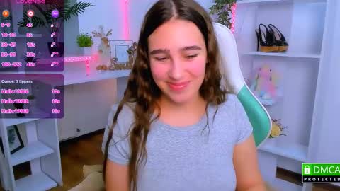 Snapshot of _eliizabeth__ chatting on 11/22/25, 11:04 Lizzy online show from 11/22/25, 11:04