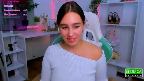 Snapshot of _eliizabeth__ chatting on 11/26/25, 09:27 Lizzy online show from 11/26/25, 09:27