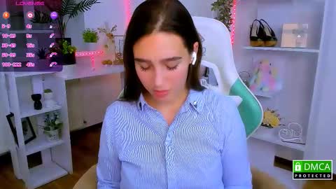 Snapshot of _eliizabeth__ chatting on 11/30/25, 10:14 Lizzy online show from 11/30/25, 10:14