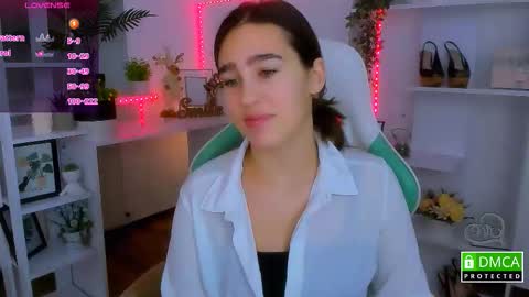 Lizzy  online show from 12/19/25, 10:17