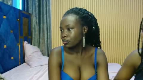 Elinah online show from 11/27/25, 03:47