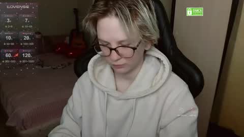 Snapshot of _elven_dreams__ chatting on 03/14/26, 05:18 chloue and Gretta online show from 03/14/26, 05:18