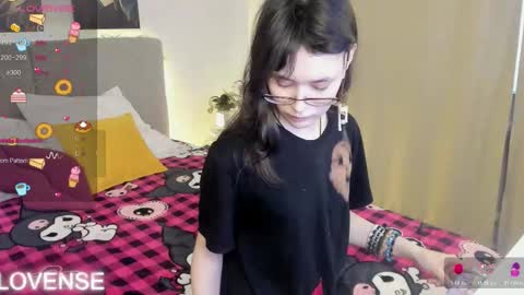 _emily__strike_ online show from 03/18/26, 09:56